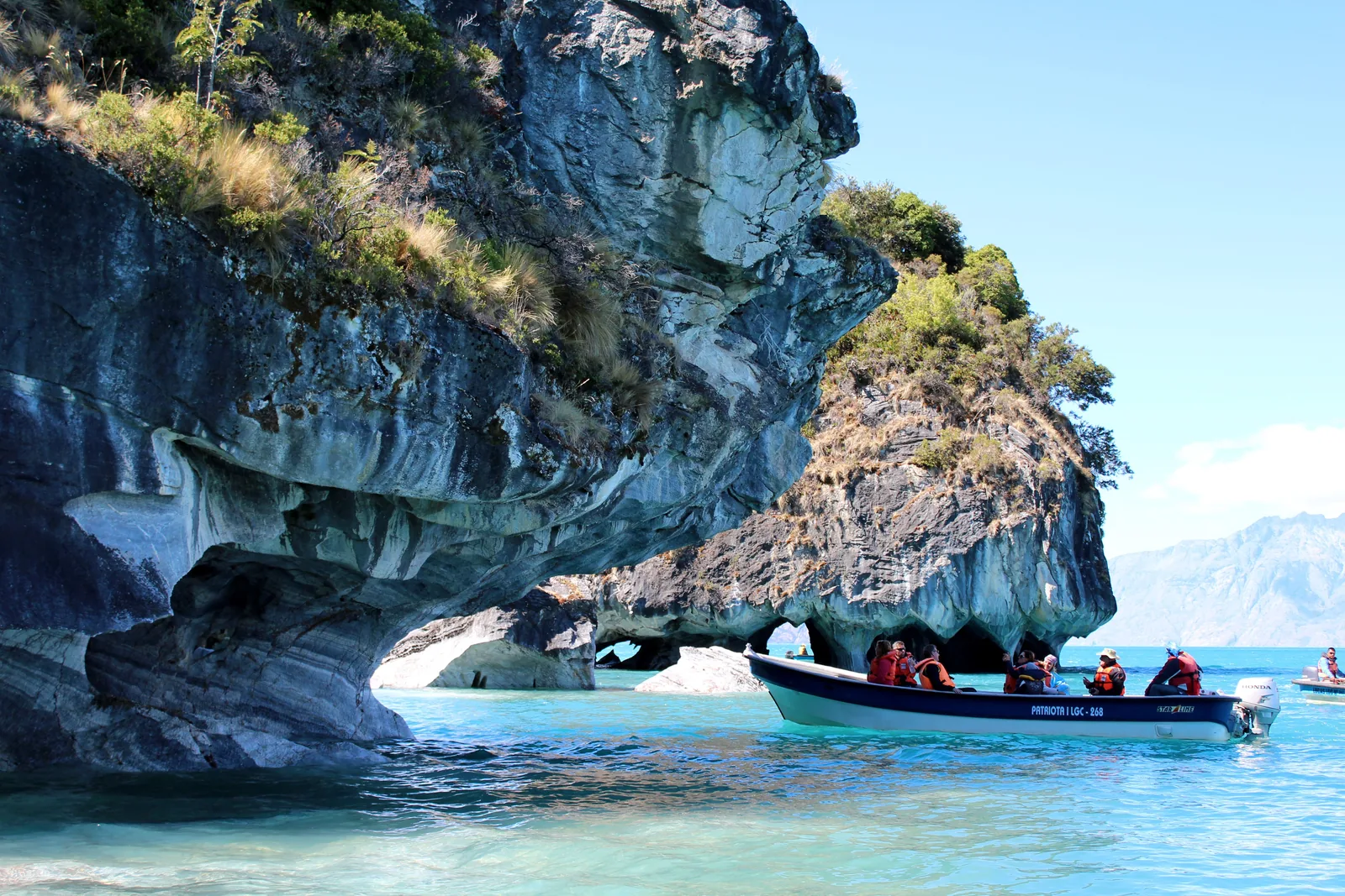 Puerto Río Tranquilo + Navegación Capillas de Marmol – Caleta Tortel