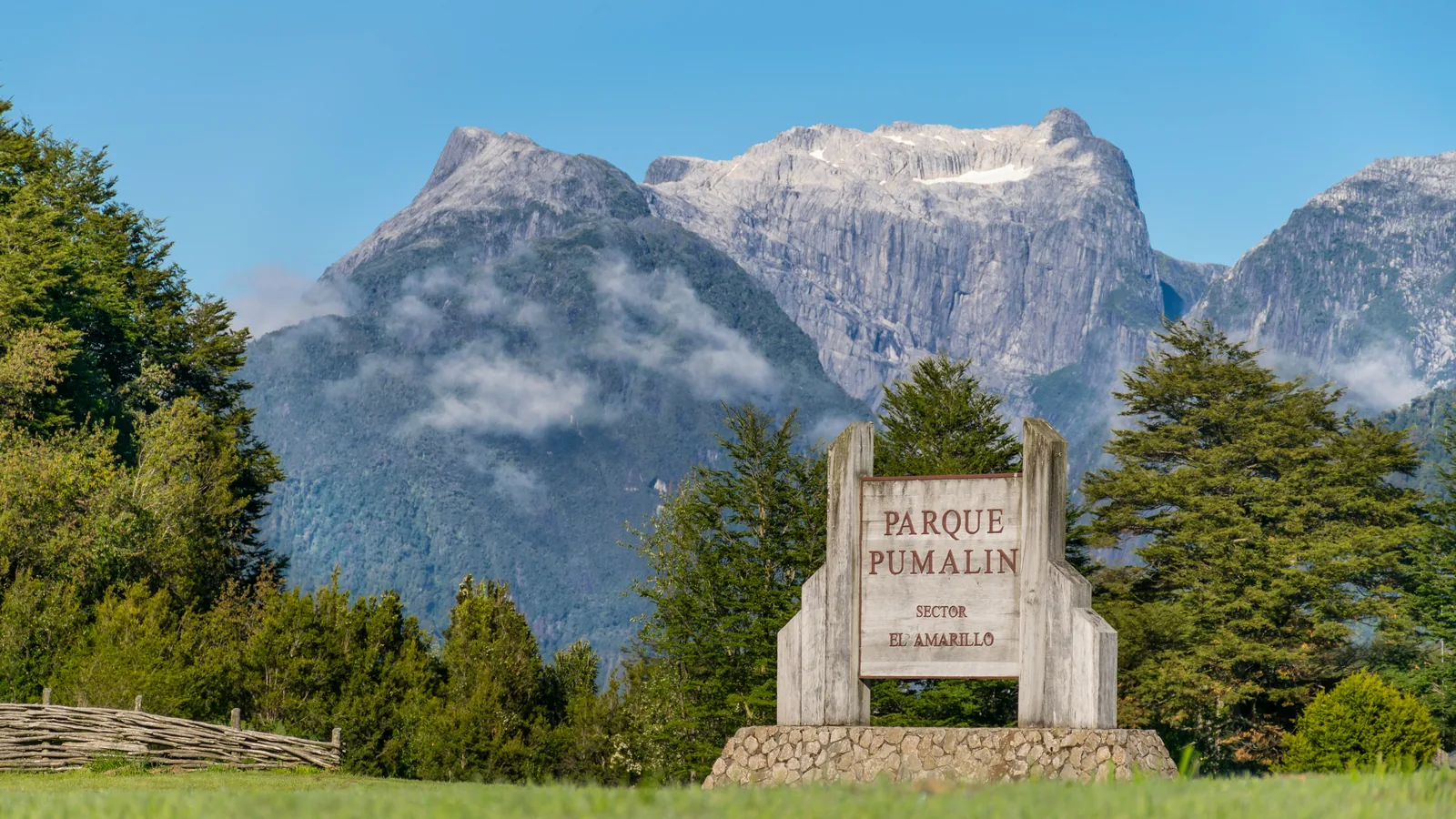 Chaitén – Parque Nacional Pumalín - Lago Yelcho