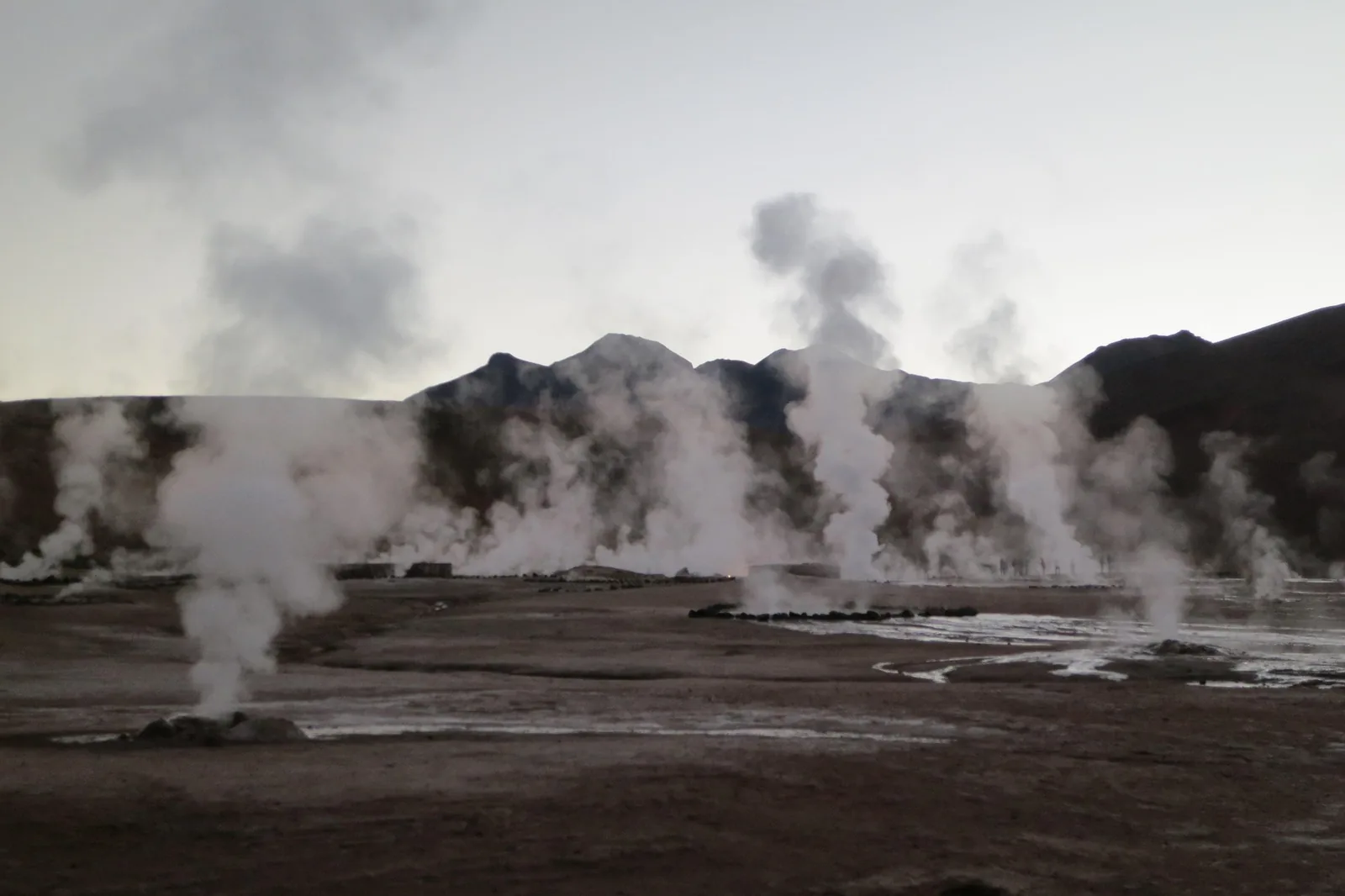 Géiseres del Tatio - Aeropuerto Calama - Aeropuerto Santiago