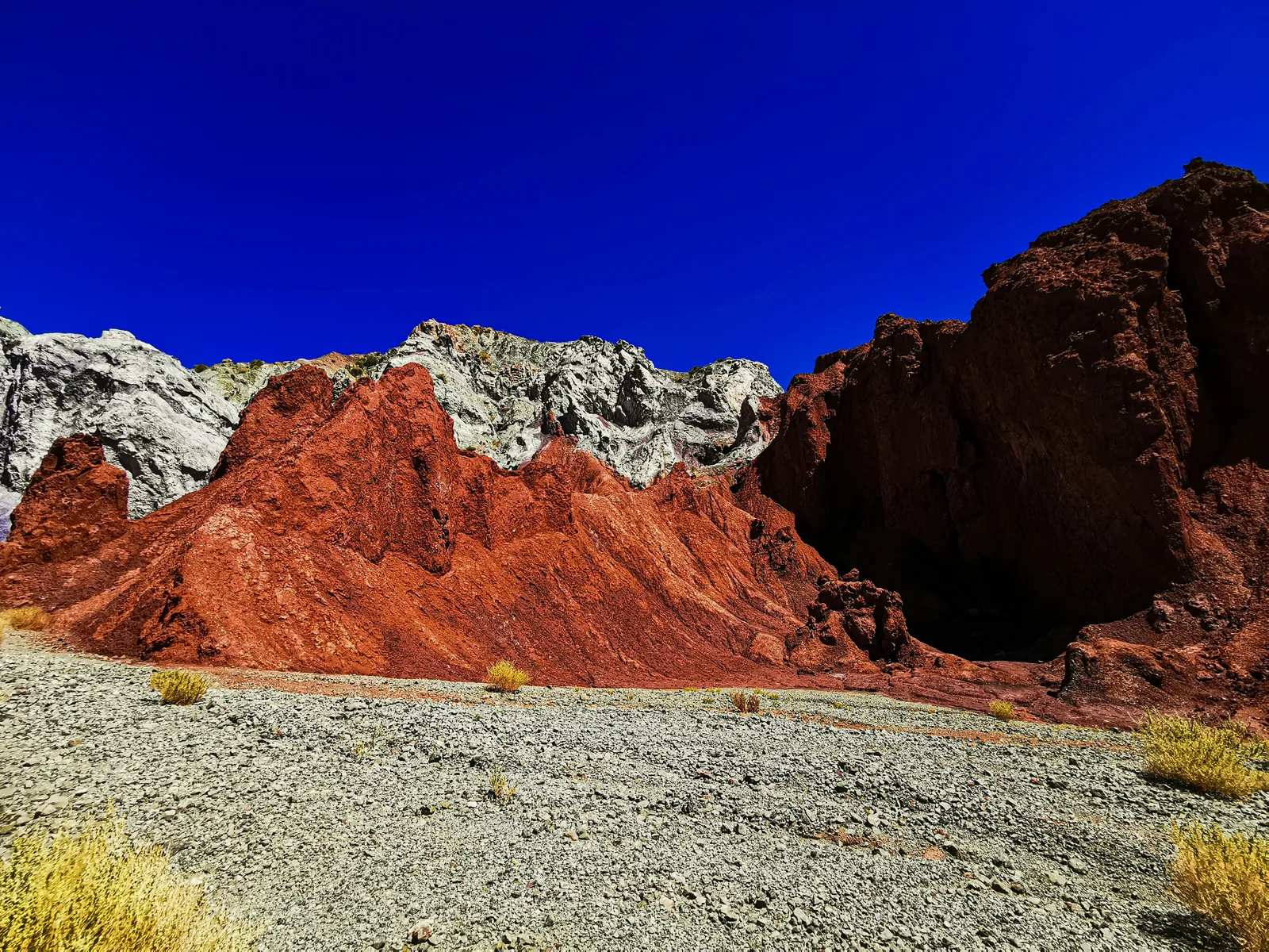 Valle del Arcoiris – Valle de la Luna